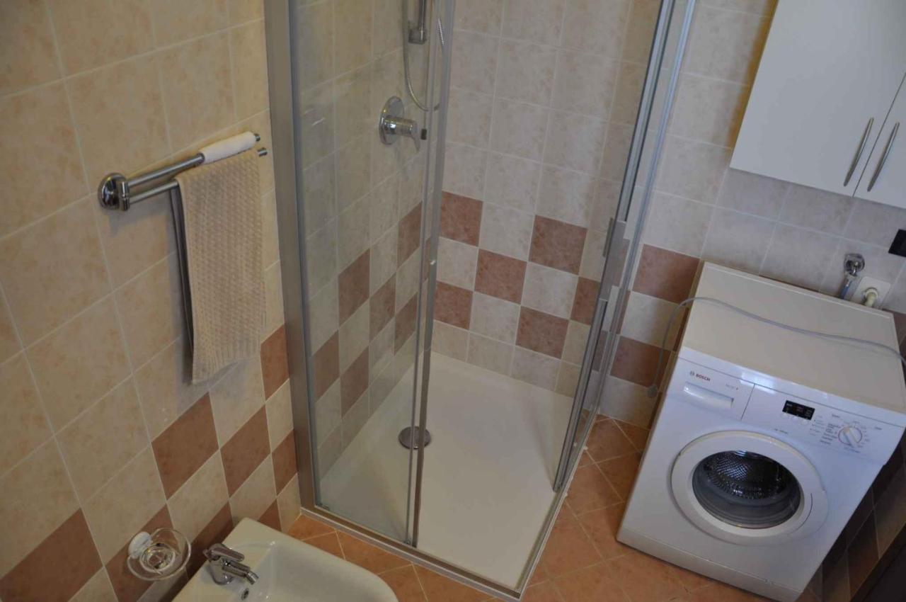 Apartment In Lazise - Gardasee 40851 Eksteriør billede