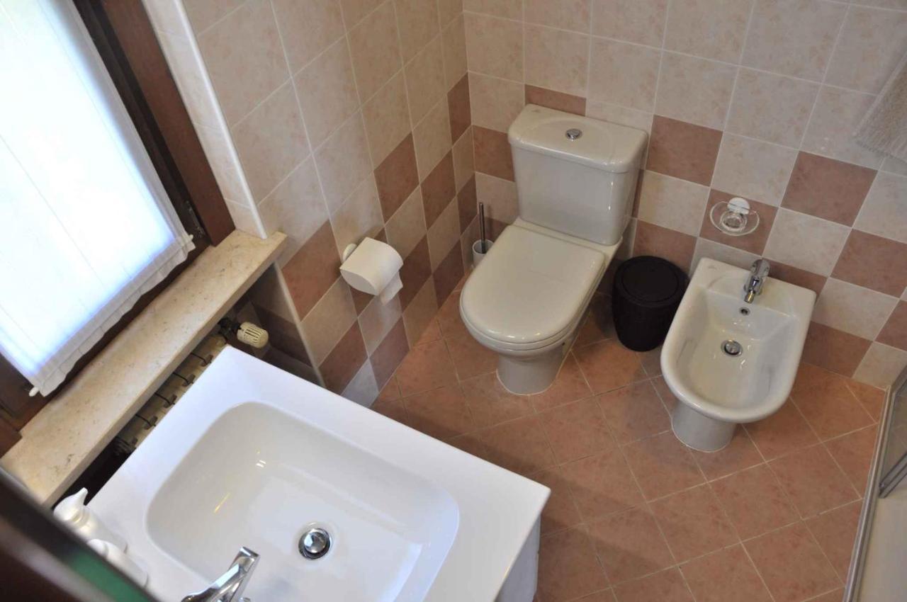 Apartment In Lazise - Gardasee 40851 Eksteriør billede